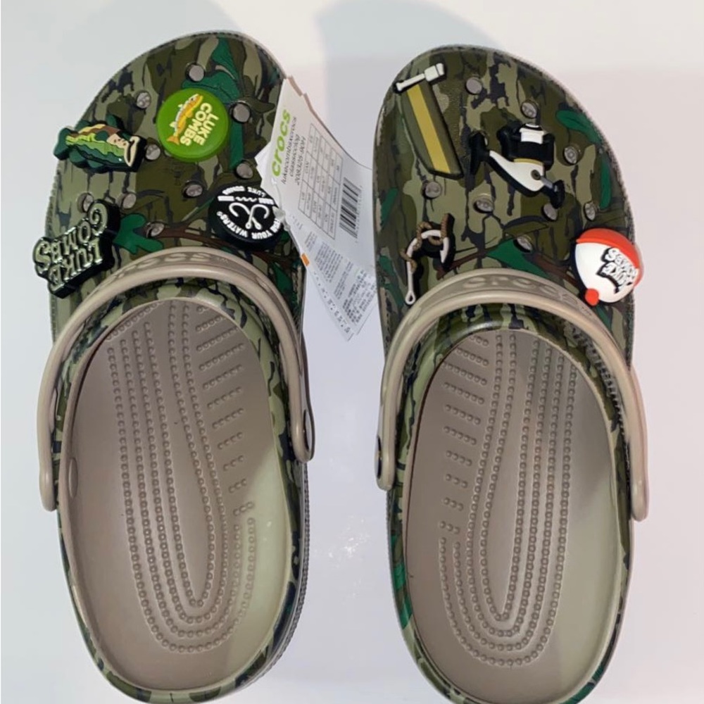 Luke Combs Crocs. Brand new with tags. Never used - Picture 2 of 4